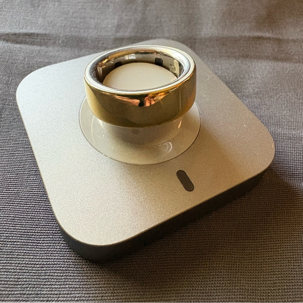 Oura Gen 4 Gold Ring size 8